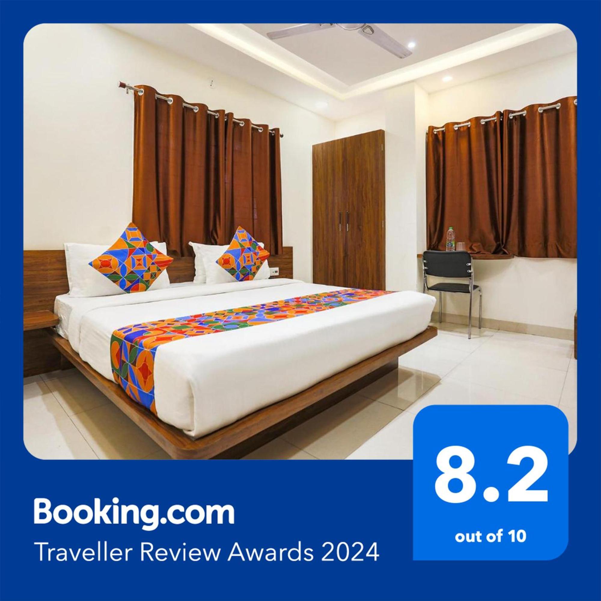 Hotel Fabhotel Balaji Paradise 3*