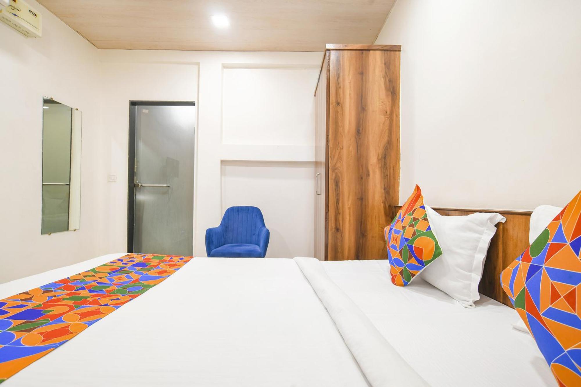 Fabexpress The King Palace Hotel 3*