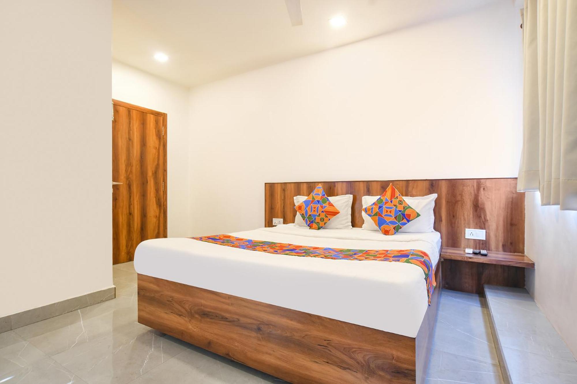 Fabexpress The King Palace Indore