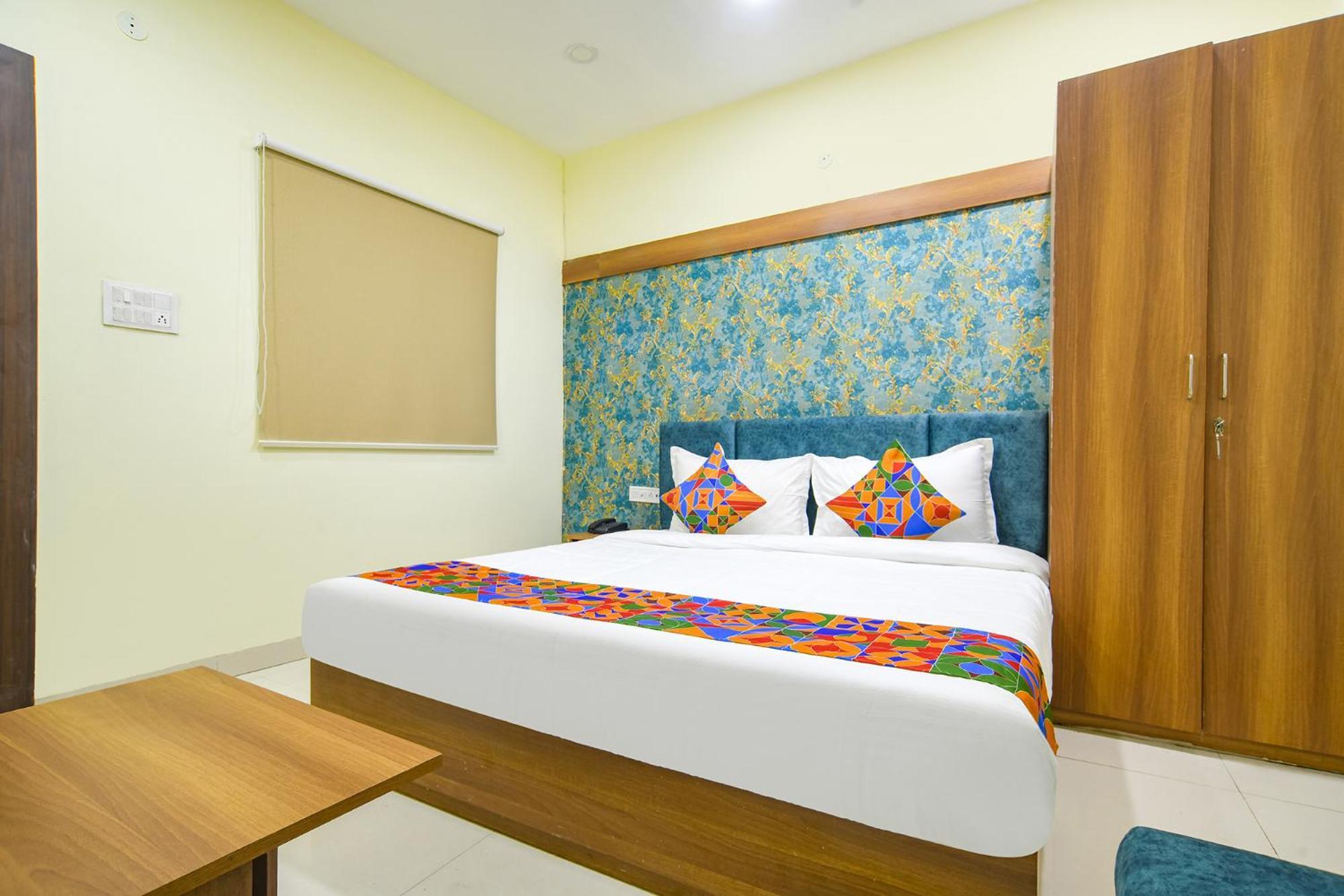 Fabhotel Grand Giriraj Hotel Indore