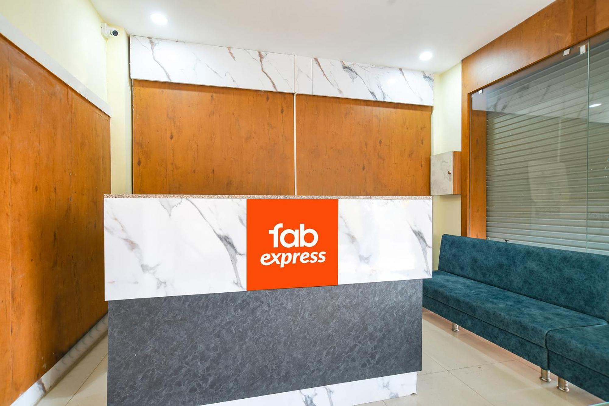 Fabhotel Grand Giriraj Hotel Indore