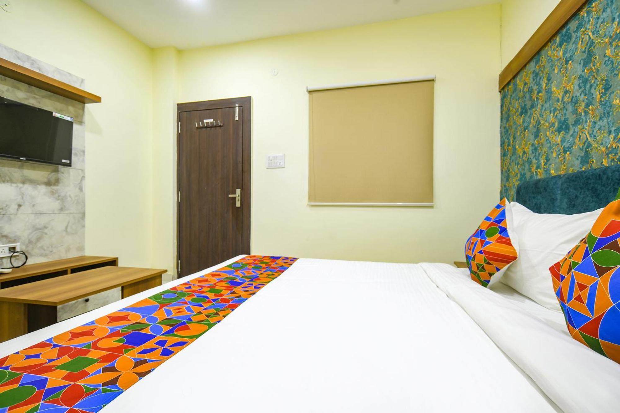Fabhotel Grand Giriraj Hotel