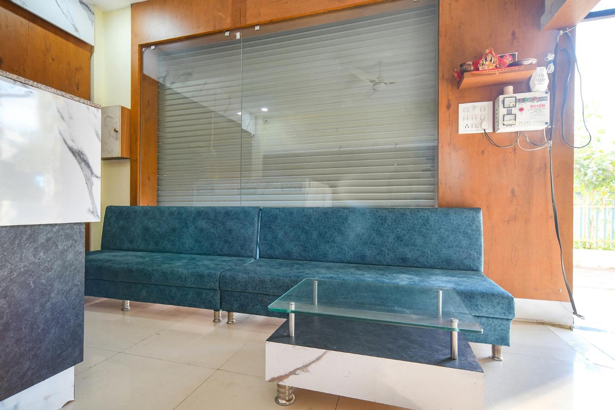 Hotel Fabhotel Grand Giriraj Indore
