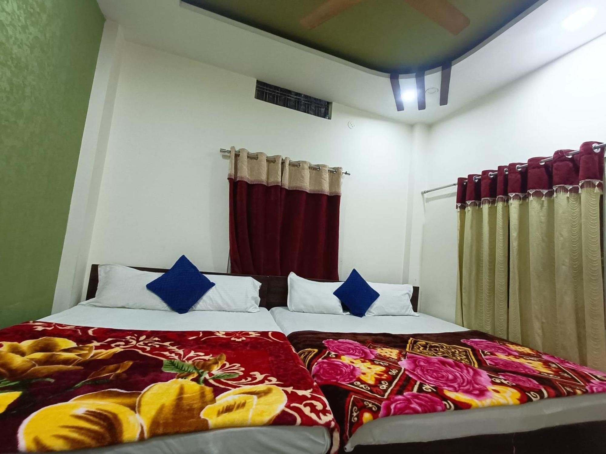 Hotel Rose Valley Indore