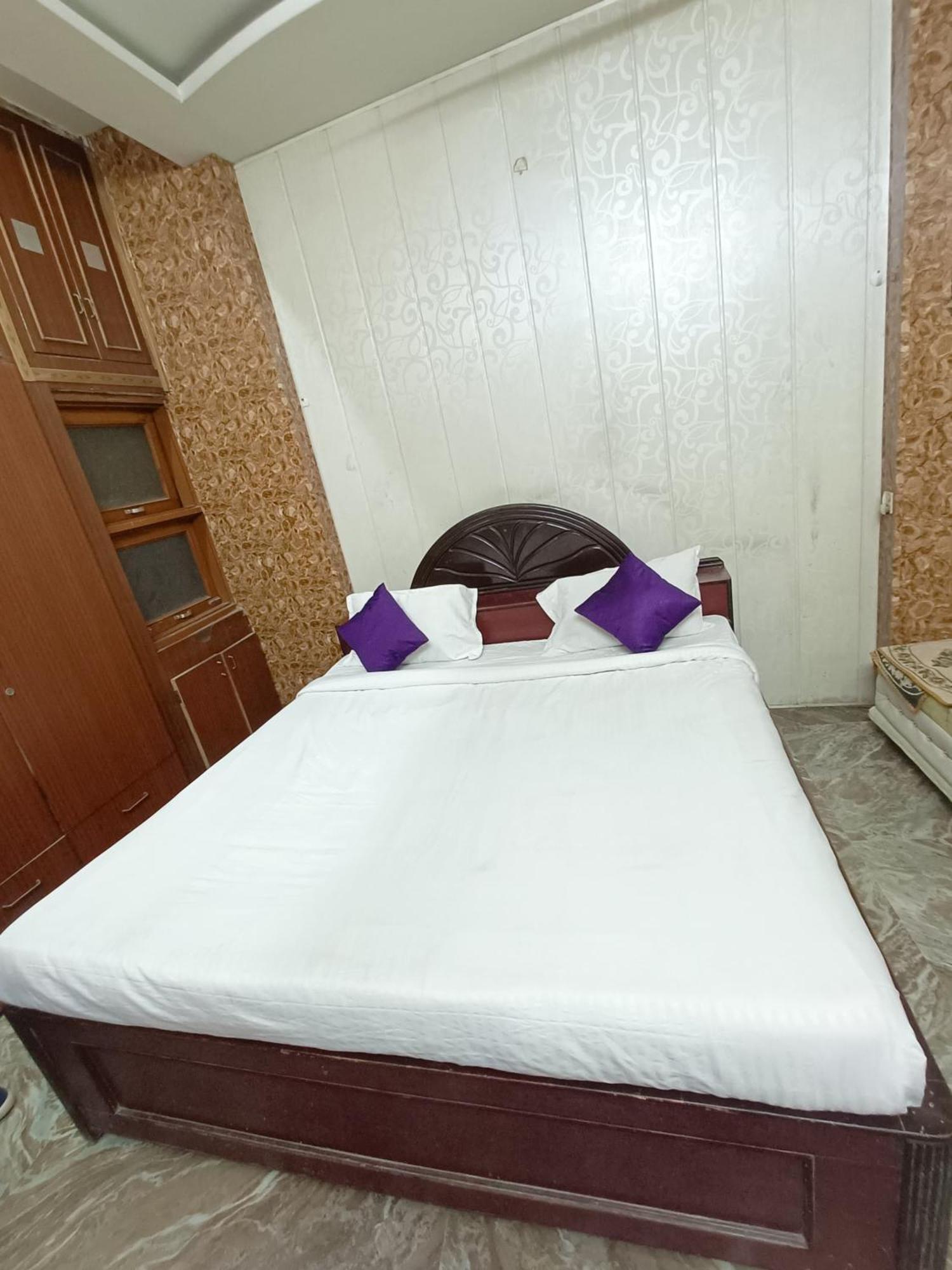 Rose Valley 2* Indore