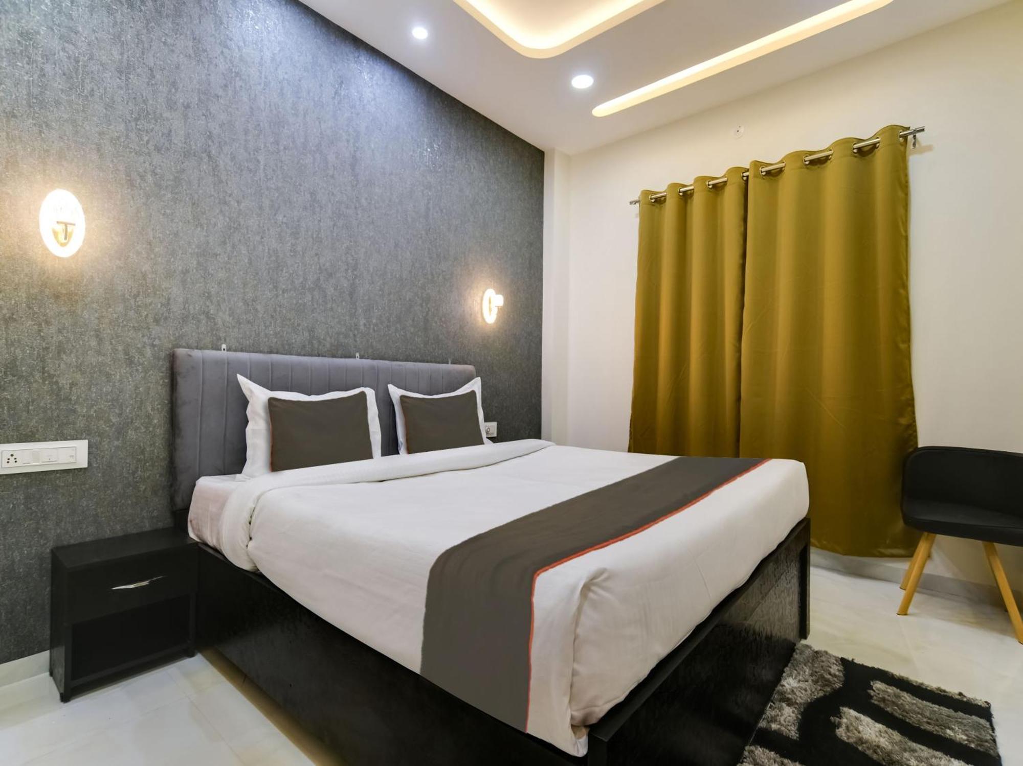 Hotel Super Collection O Iconic 4*