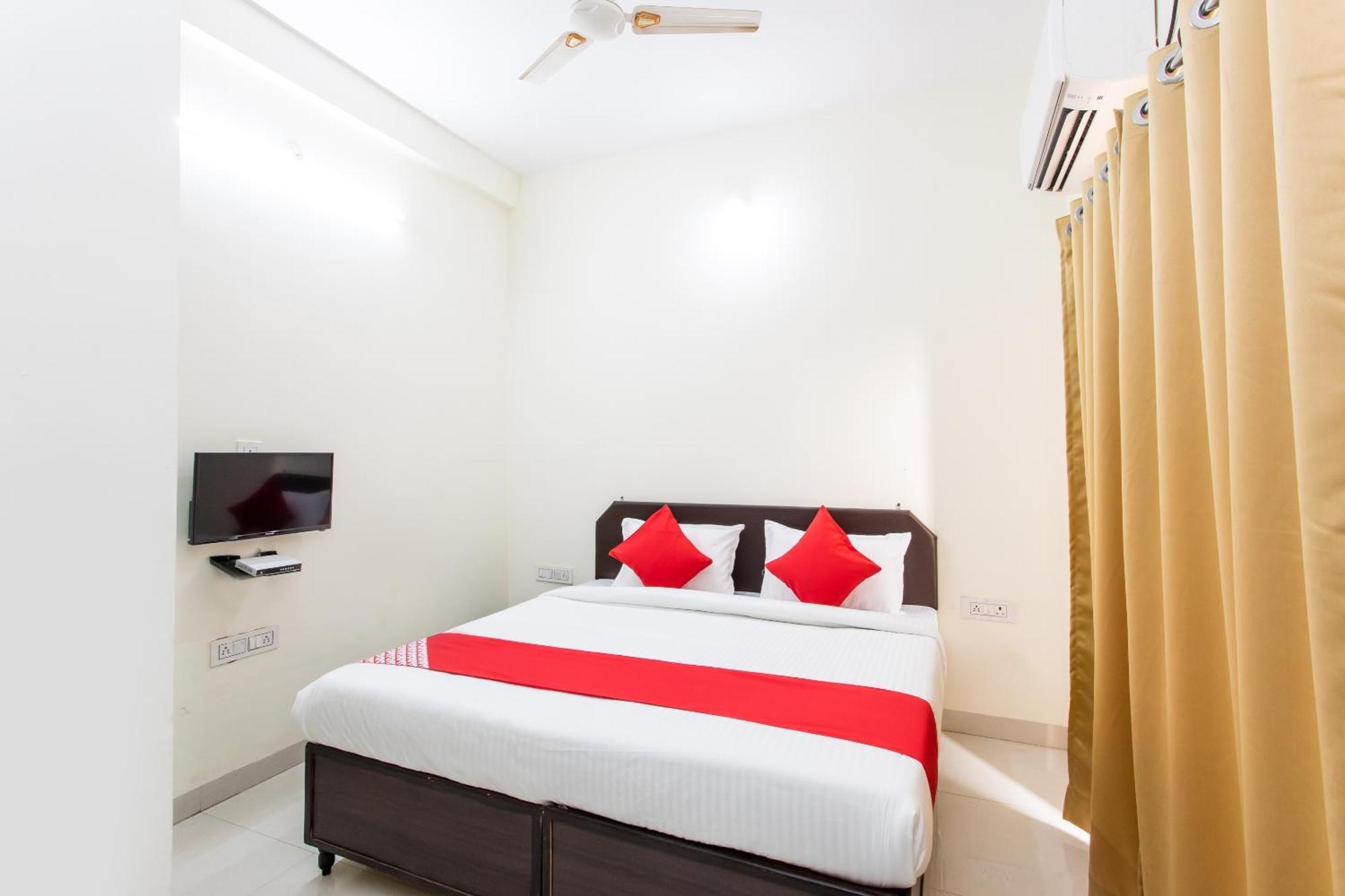 Hotel Oyo Royal Indore