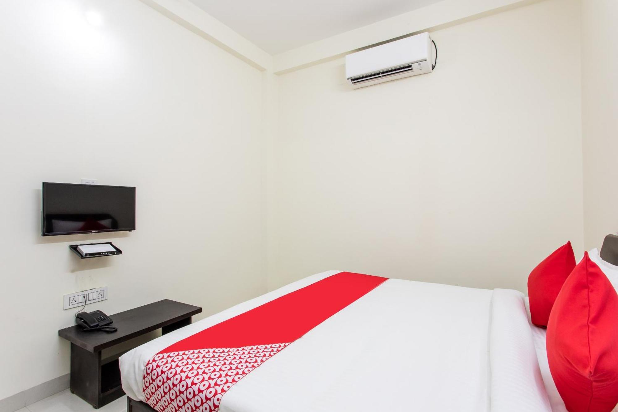 Hotel Oyo Royal 3*