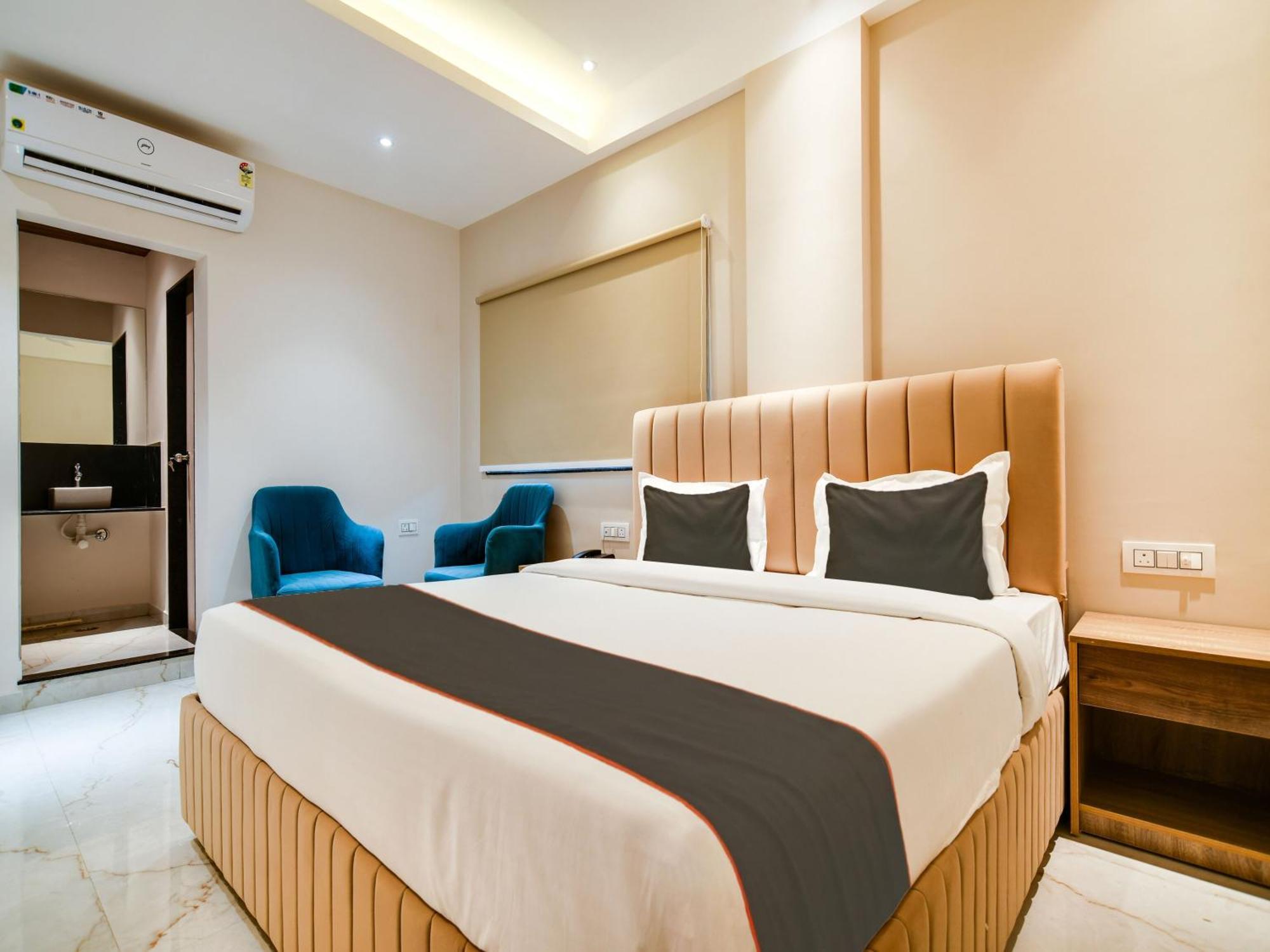 Collection O Mint Hotel Indore