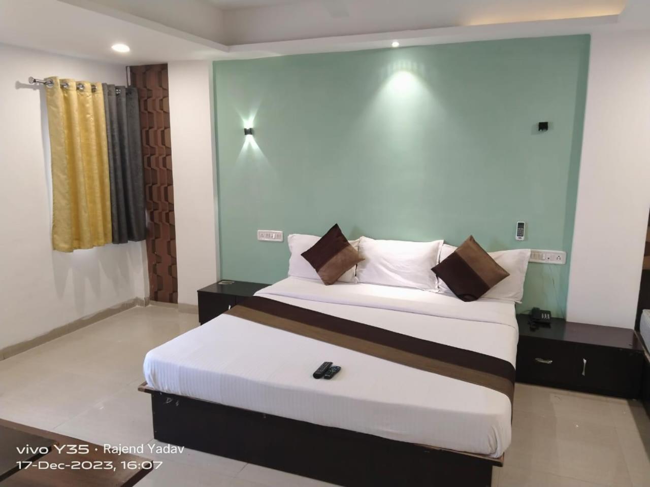 Y.94 Hotel