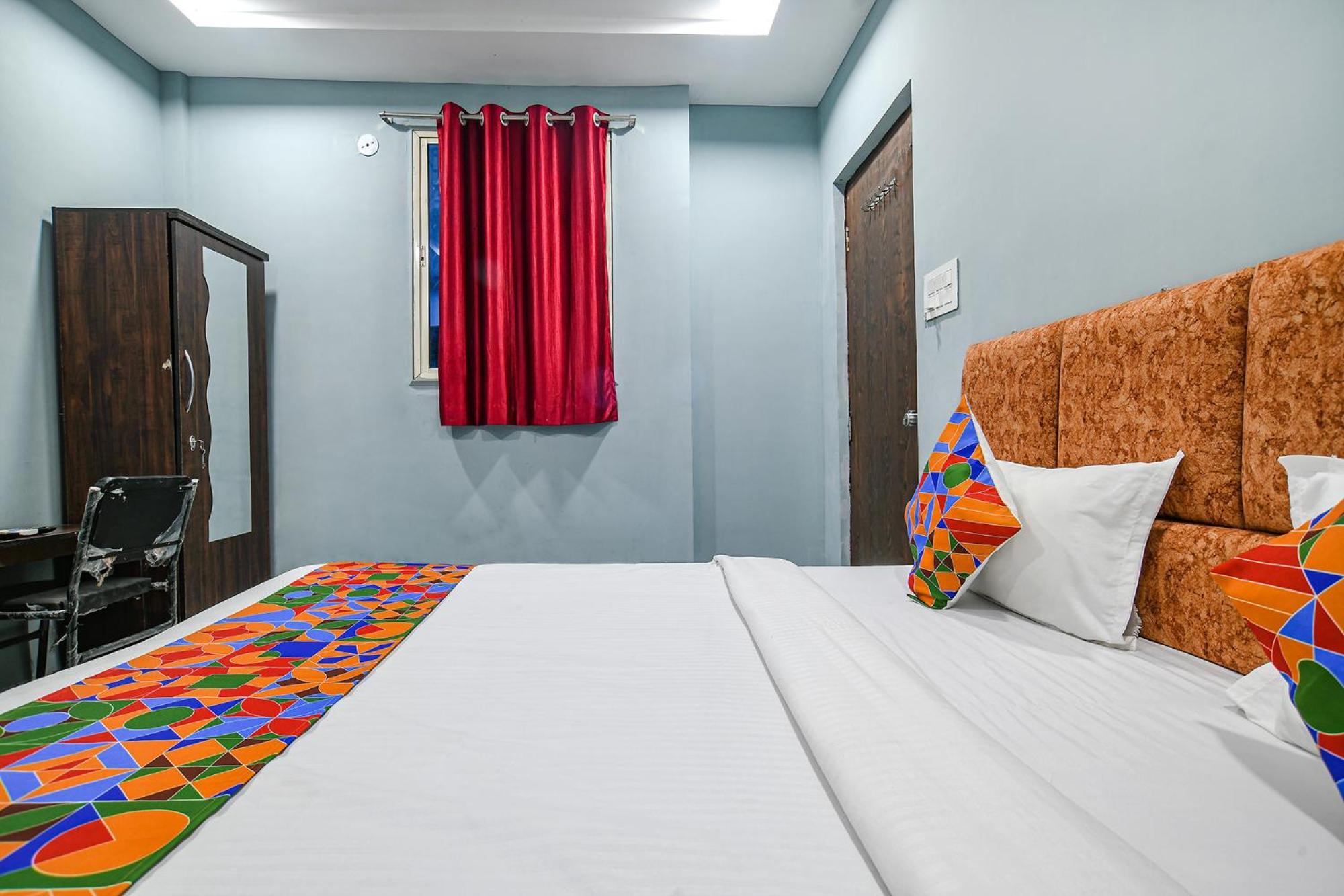 Hotel Fabexpress Abhinandan 2*