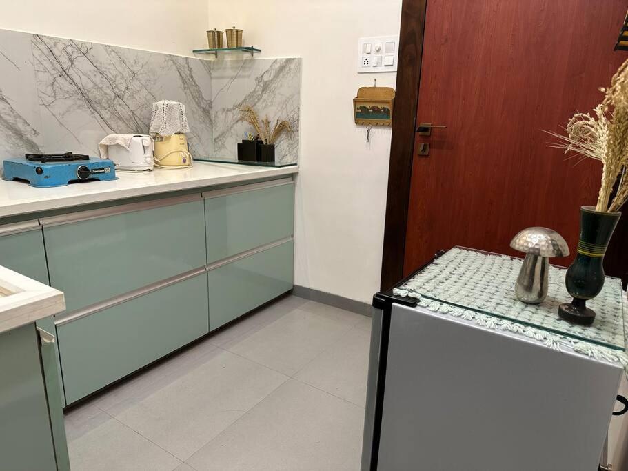 Brij Homes- Exquisite 1br In A With Kitchen Apartment
