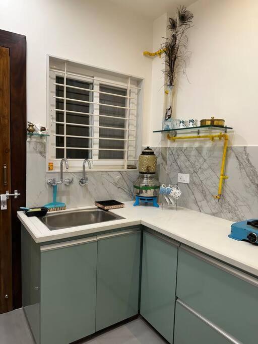 Brij Homes- Exquisite 1br In A With Kitchen Apartment Indore