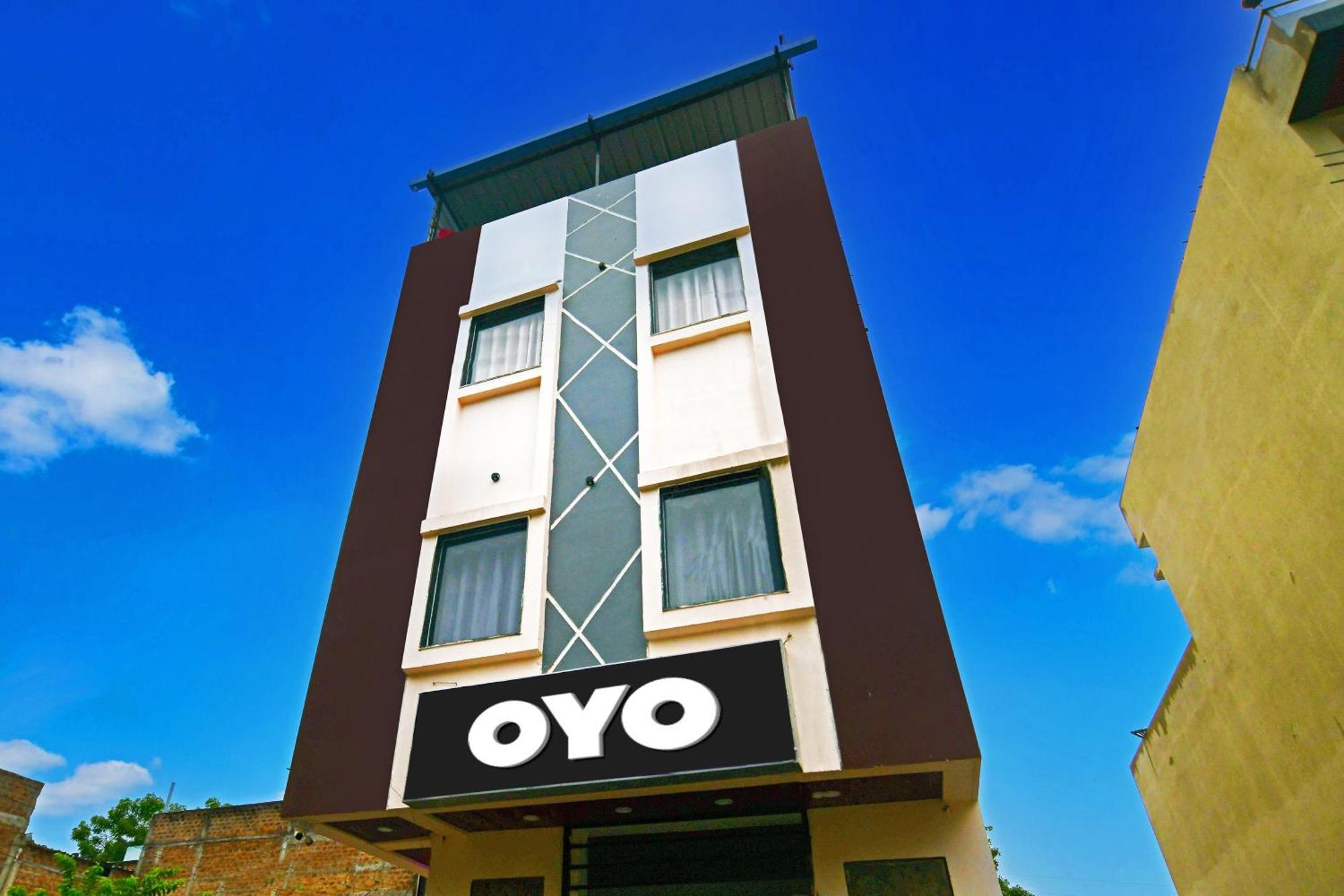 Oyo Flagship Blue Tick Hotel