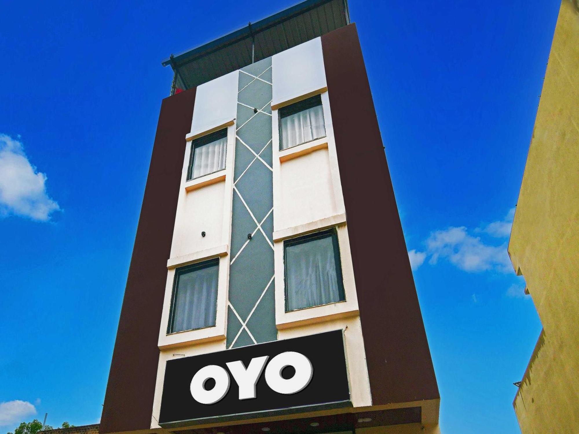 Hotel Oyo Flagship Blue Tick