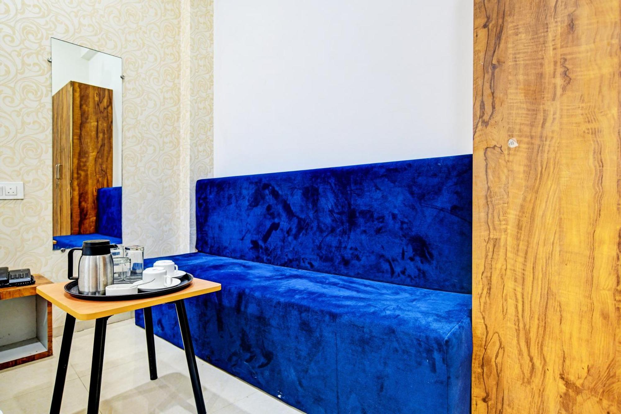 Hotel Oyo Flagship Blue Tick