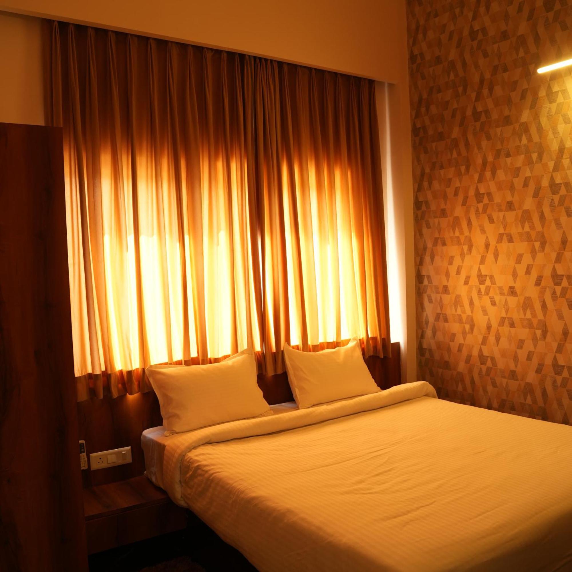 Hotel The Sky Imperial Sethji Ni Wadi