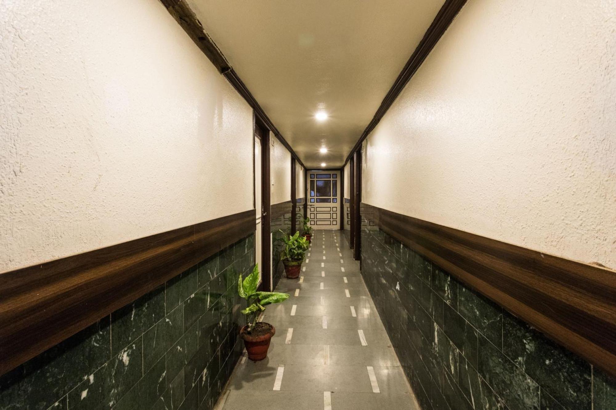 Oyo 2760 Chanakya Hotel Indore