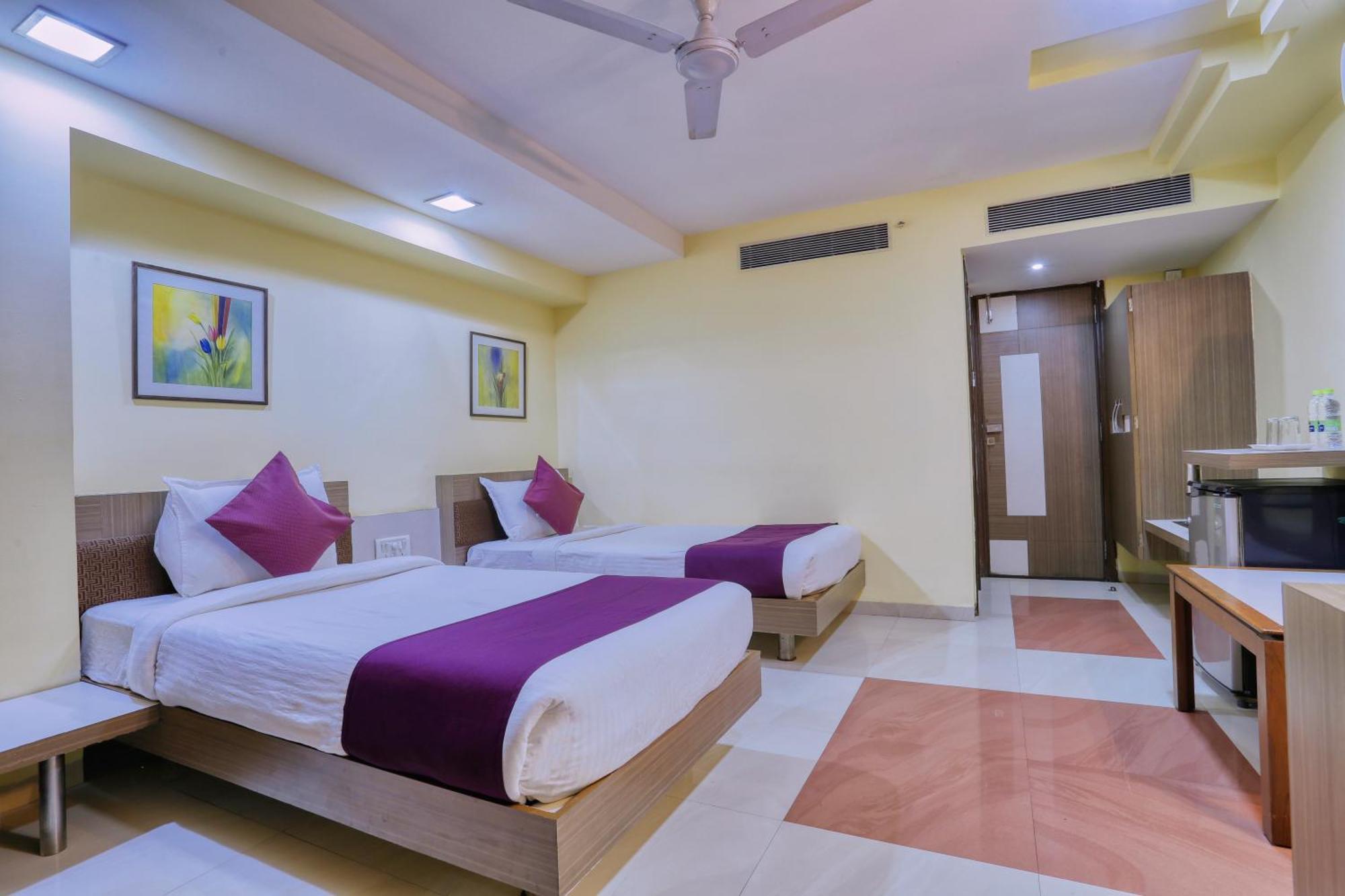 Cherrystay Amrit Residency Indore