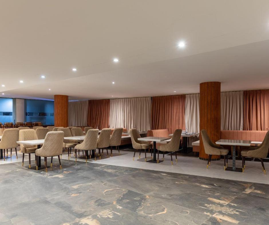 Hotel Sukoon Signature