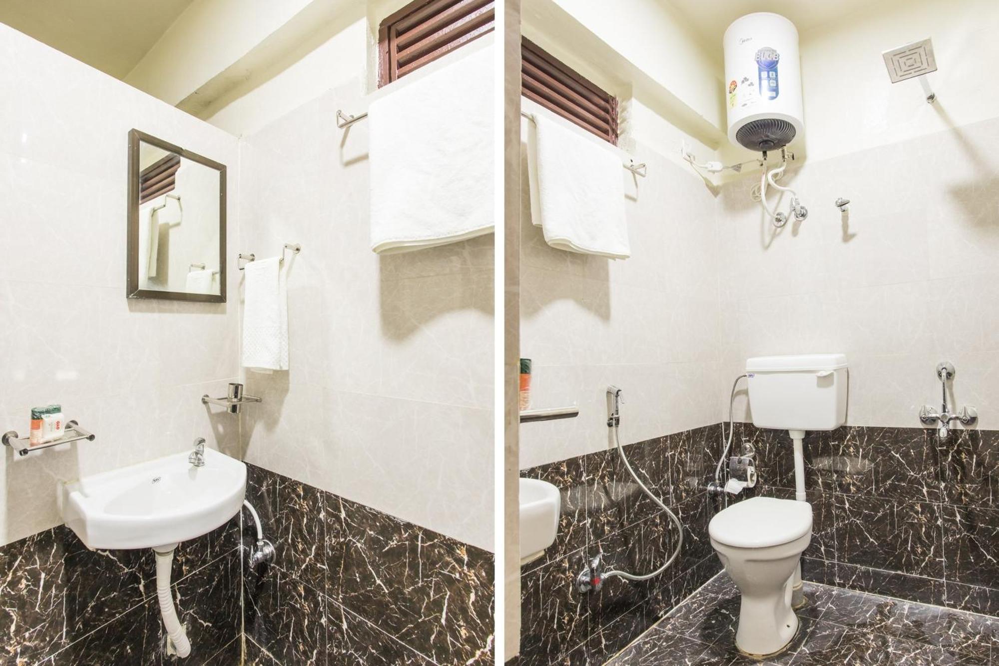 Oyo 2760 Chanakya 3* Indore