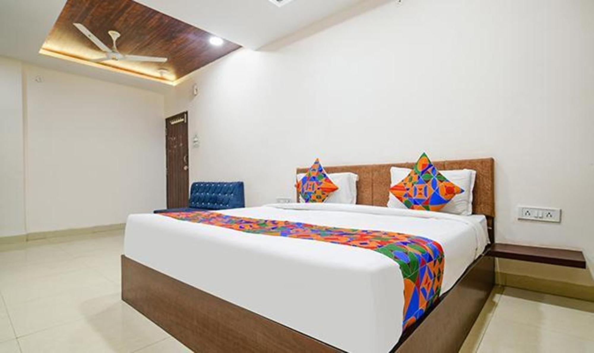 Fabexpress Park Hotel