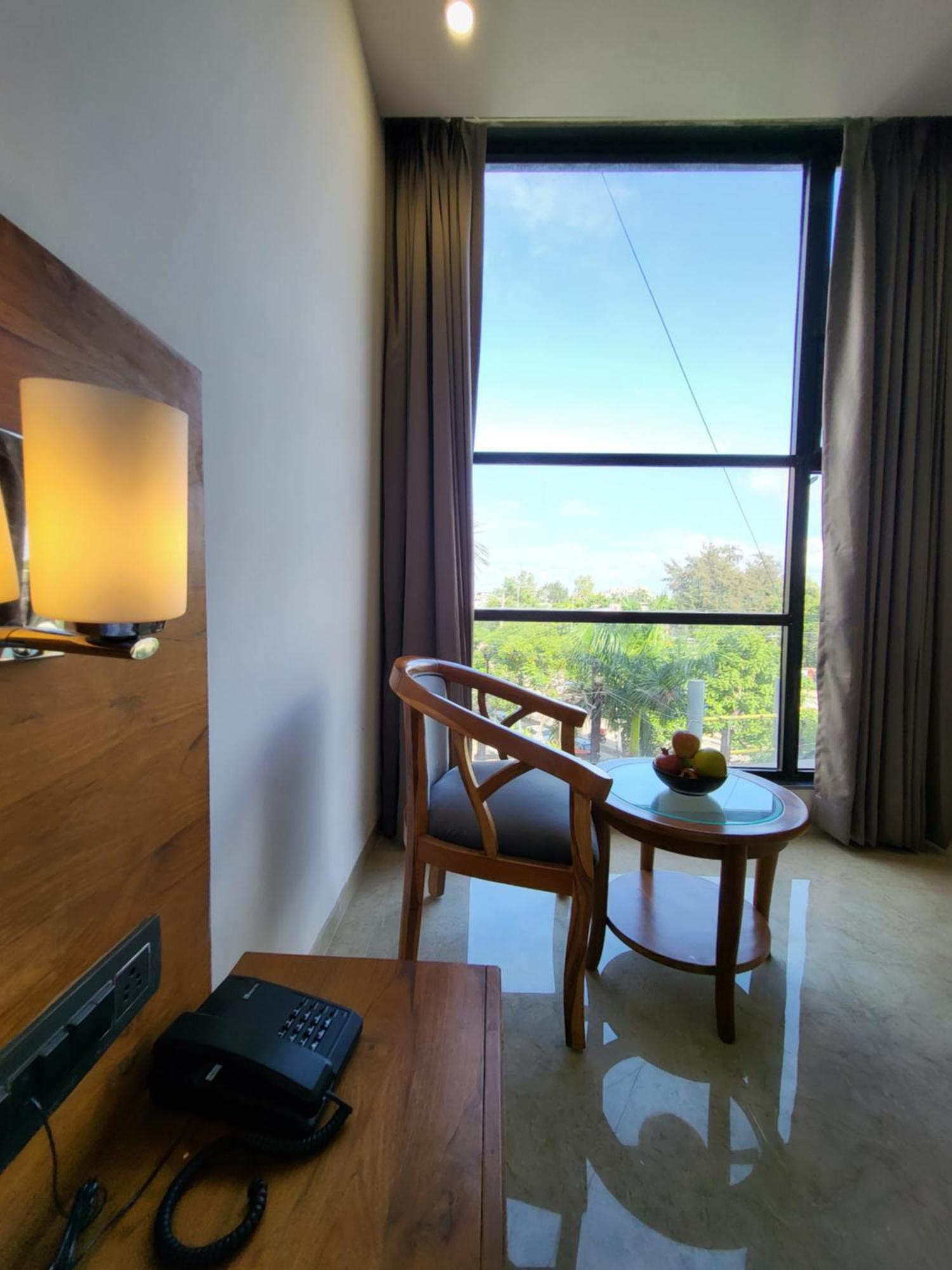 Hotel Sukoon Signature