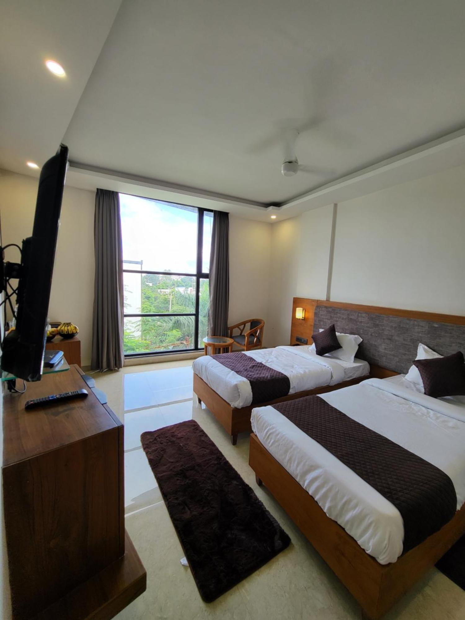 Sukoon Signature Hotel 3*