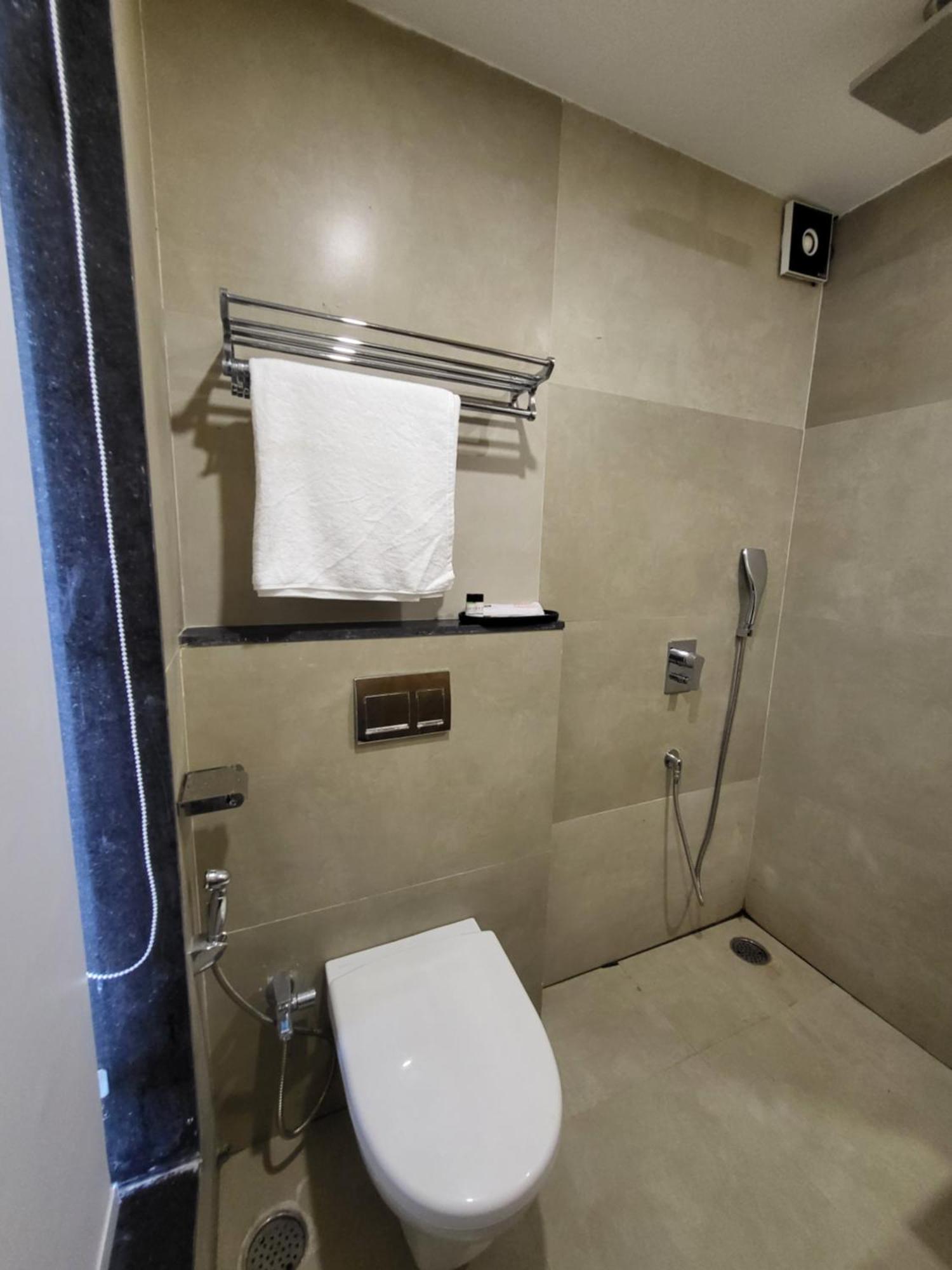 Hotel Sukoon Signature 3*