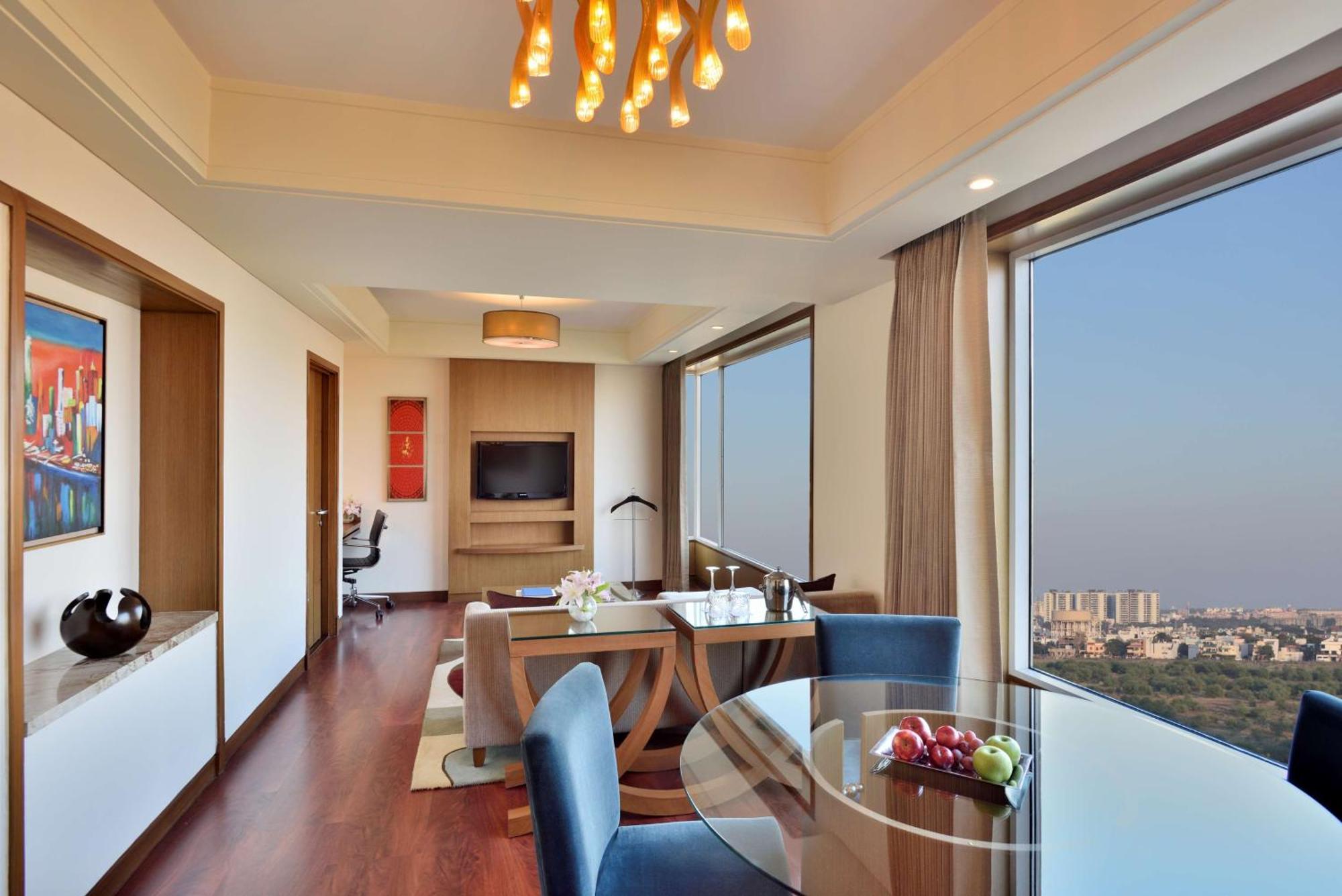 Hotel Radisson Blu Hotel, 5*