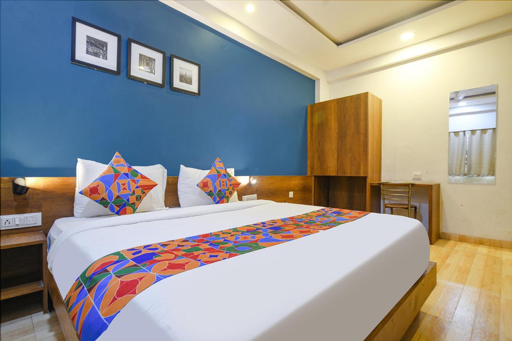 Hotel Fabhotel Hello Homz Indore
