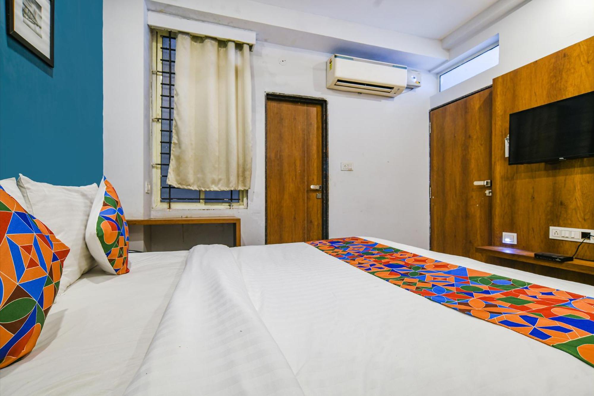 Fabhotel Hello Homz