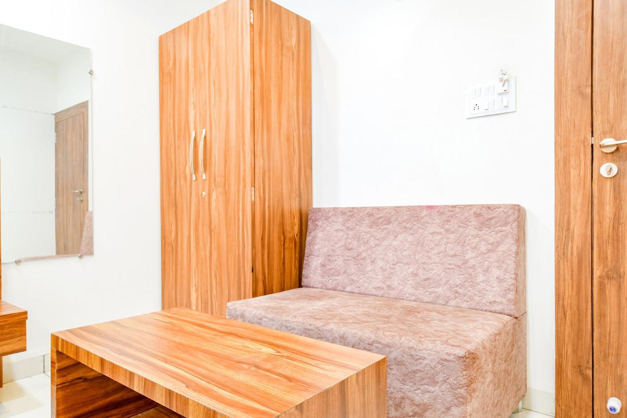 Hotel O Blue Sky 3* Indore