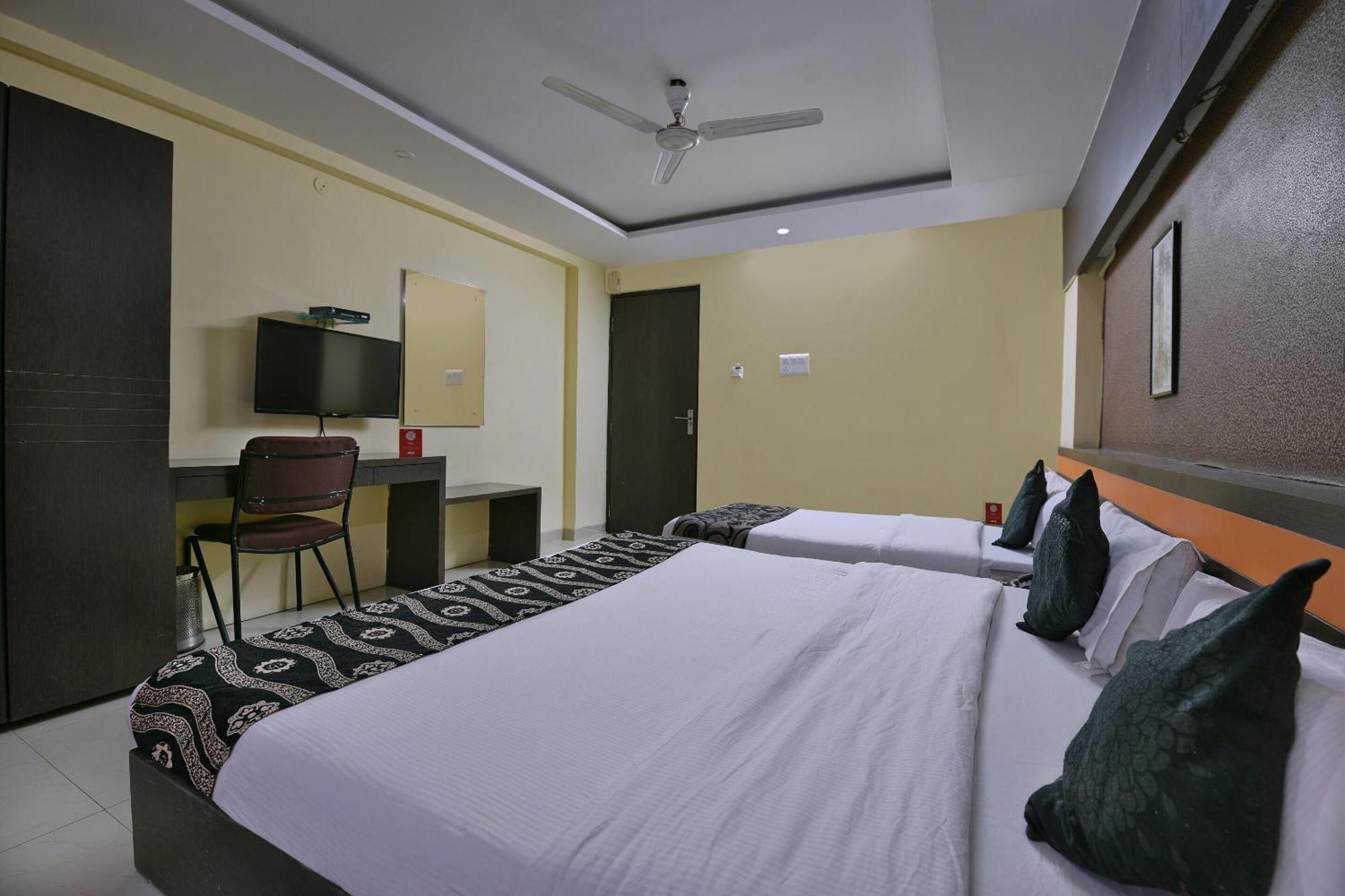 Collection O Diamond And Residences 4*