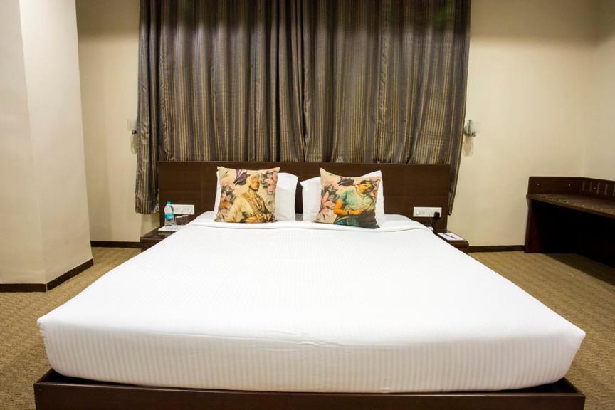 Brilliant & Convention Centre Hotel 5*