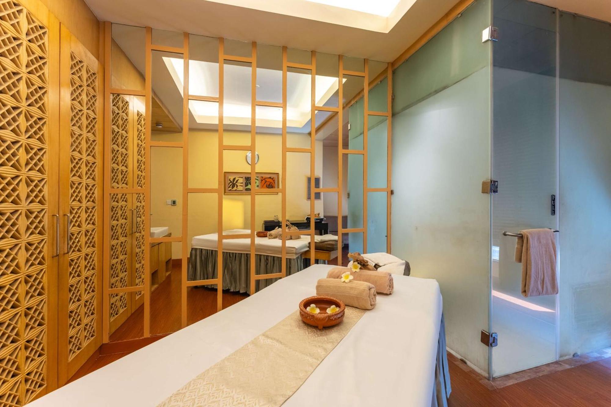 Hotel Radisson Blu Hotel, 5*