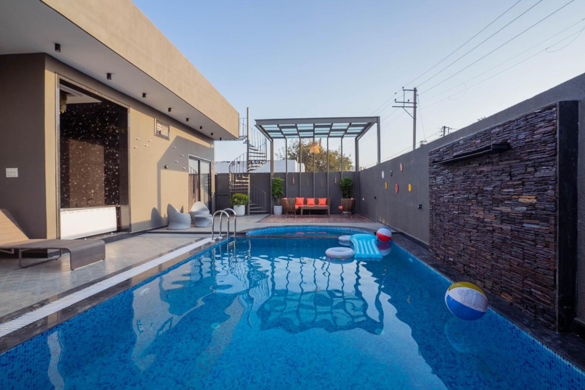 Fomo Farm Villa *