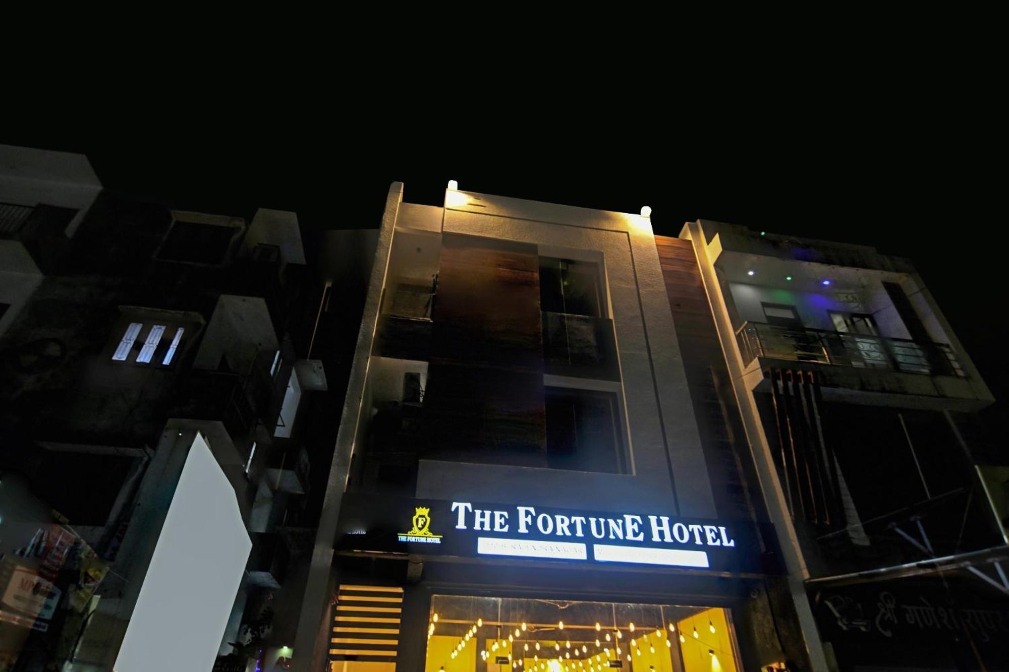 Capital O The Fortune Hotel