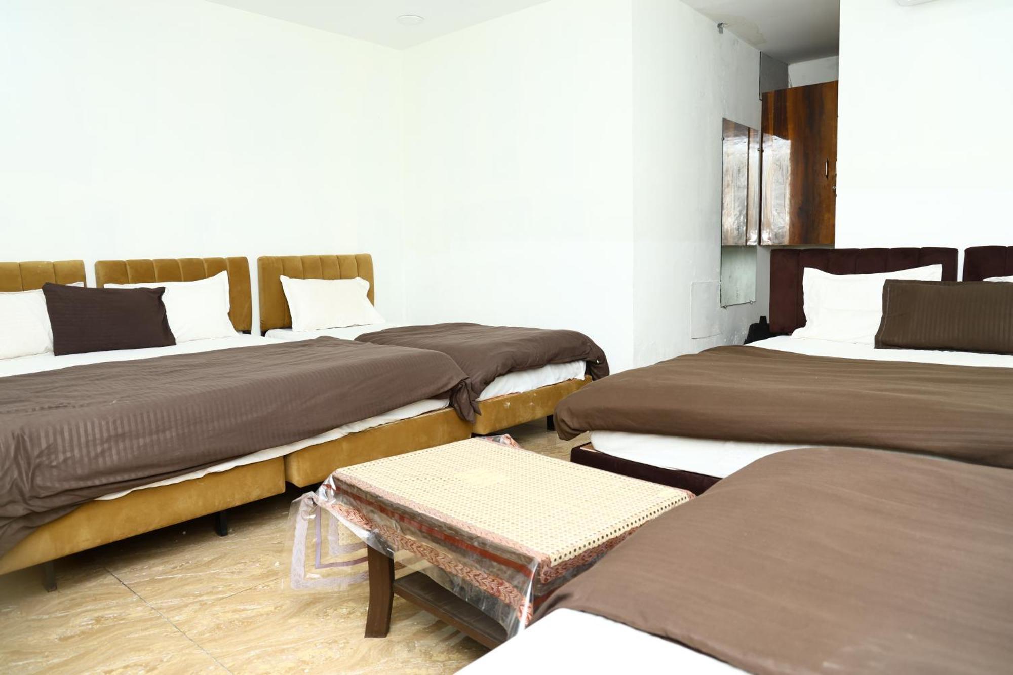 Hotel Kiwi Indore