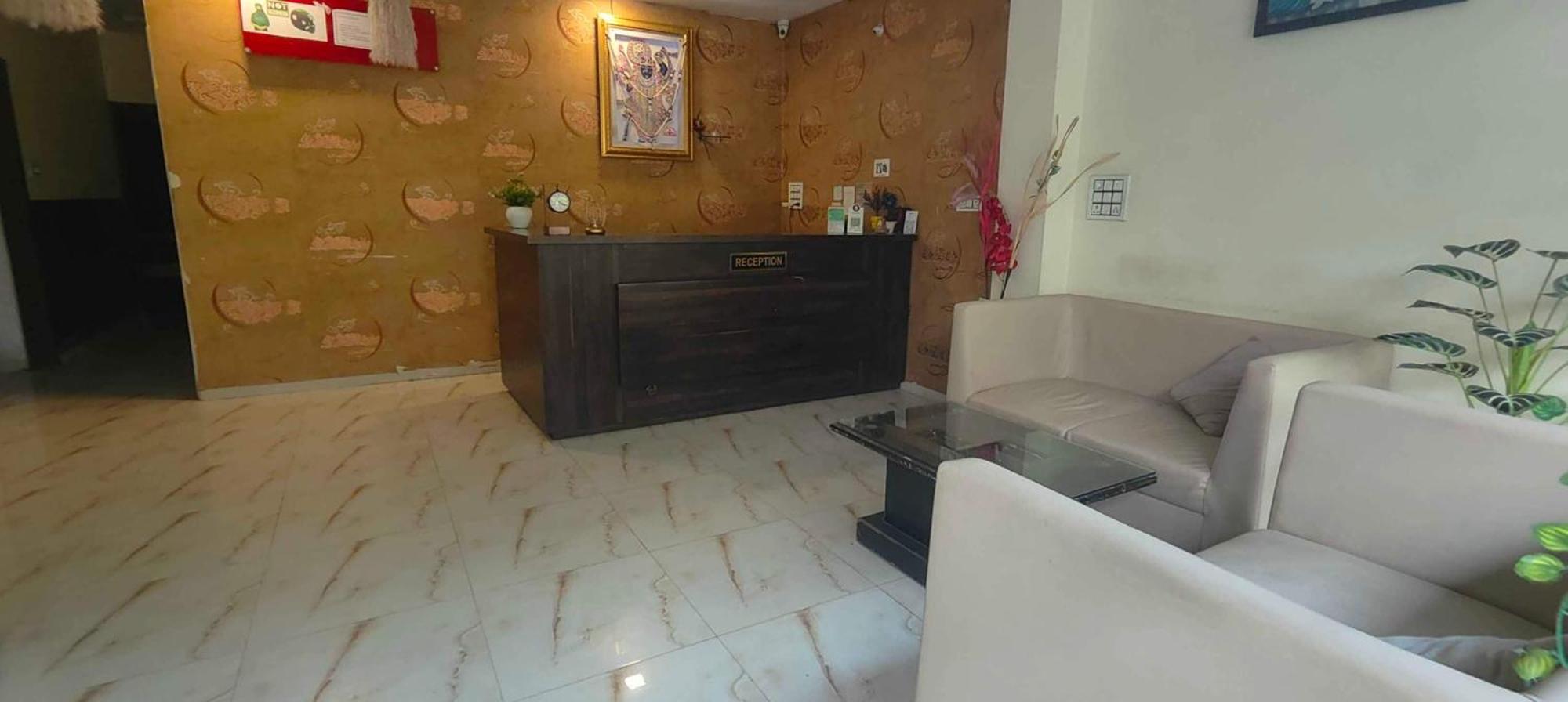 Hotel Oyo Sunrise 4*