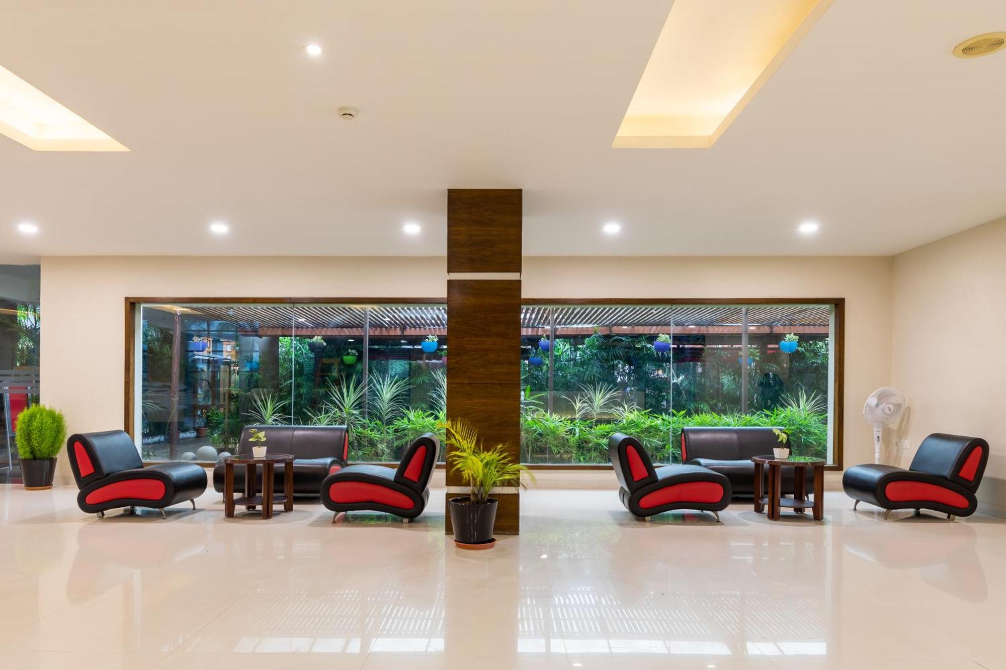 Hotel Monk's Nirvanaa & 3*