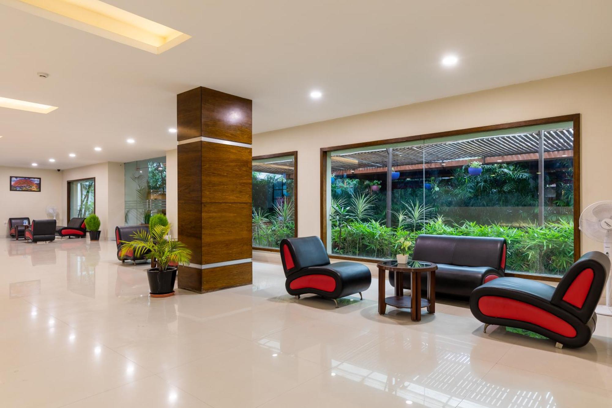 Hotel Monk's Nirvanaa &