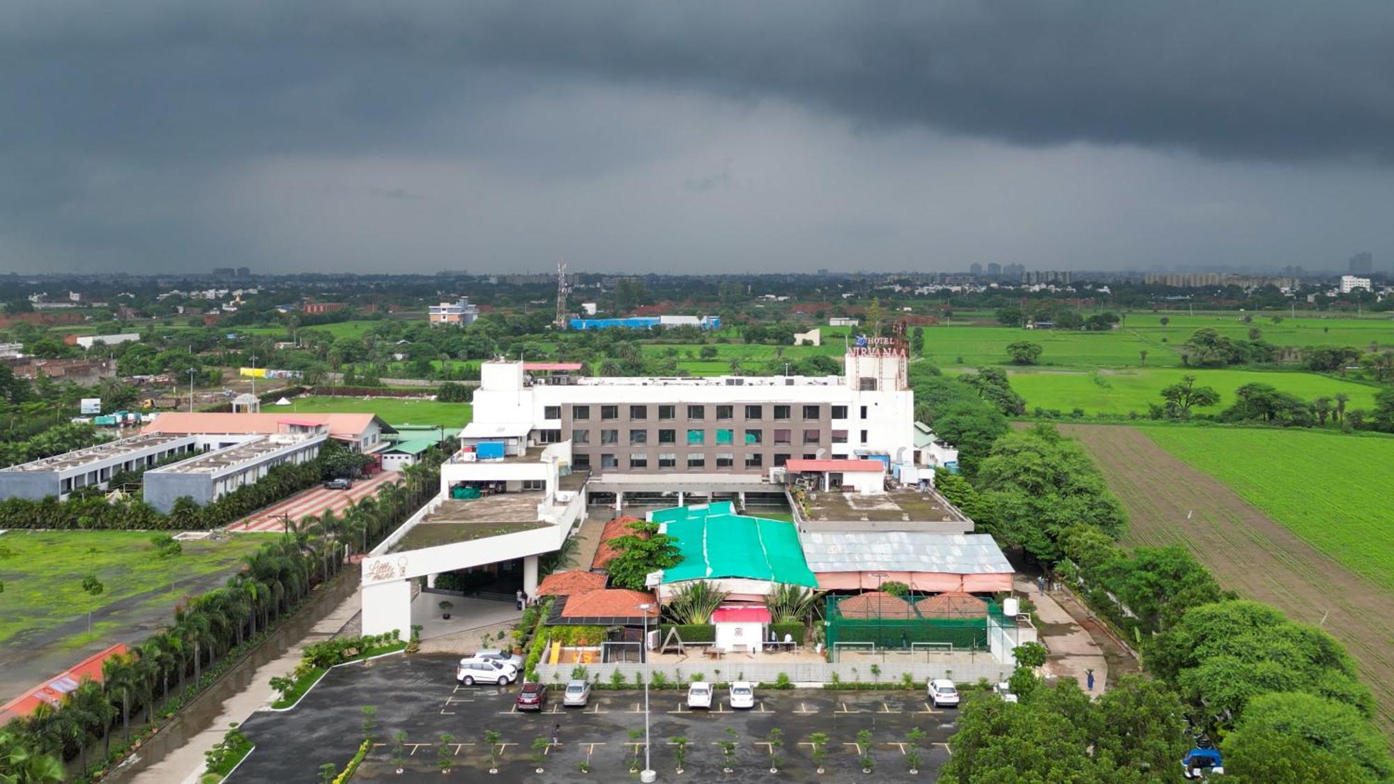Hotel Monk's Nirvanaa & Indore
