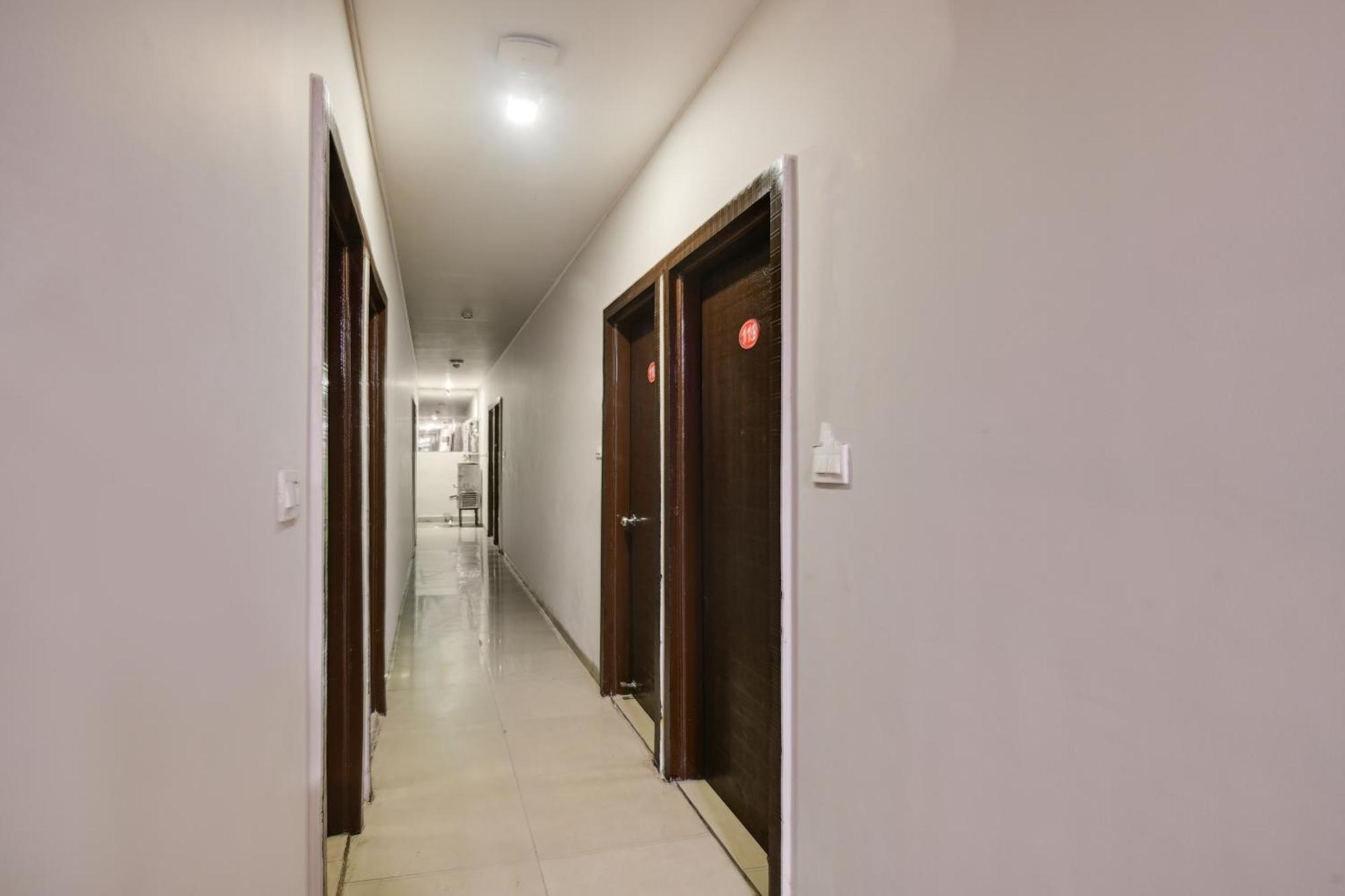 Hotel Townhouse Prime 4*