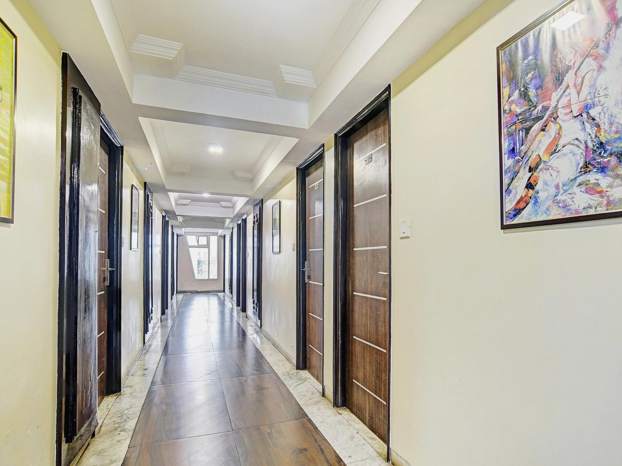 Hotel Townhouse Oak Utsav Residency 4*