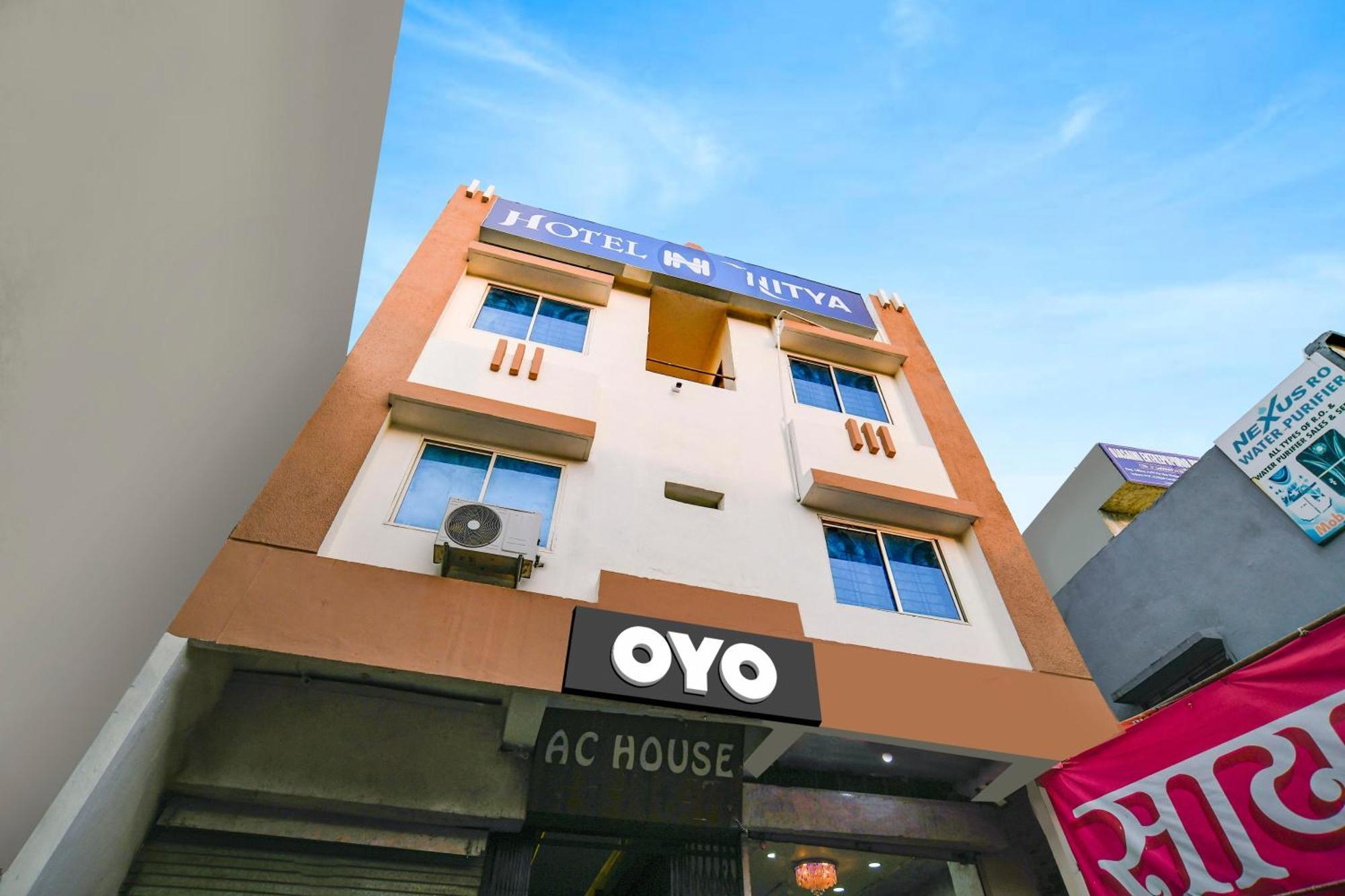 O Nitya Hotel Indore