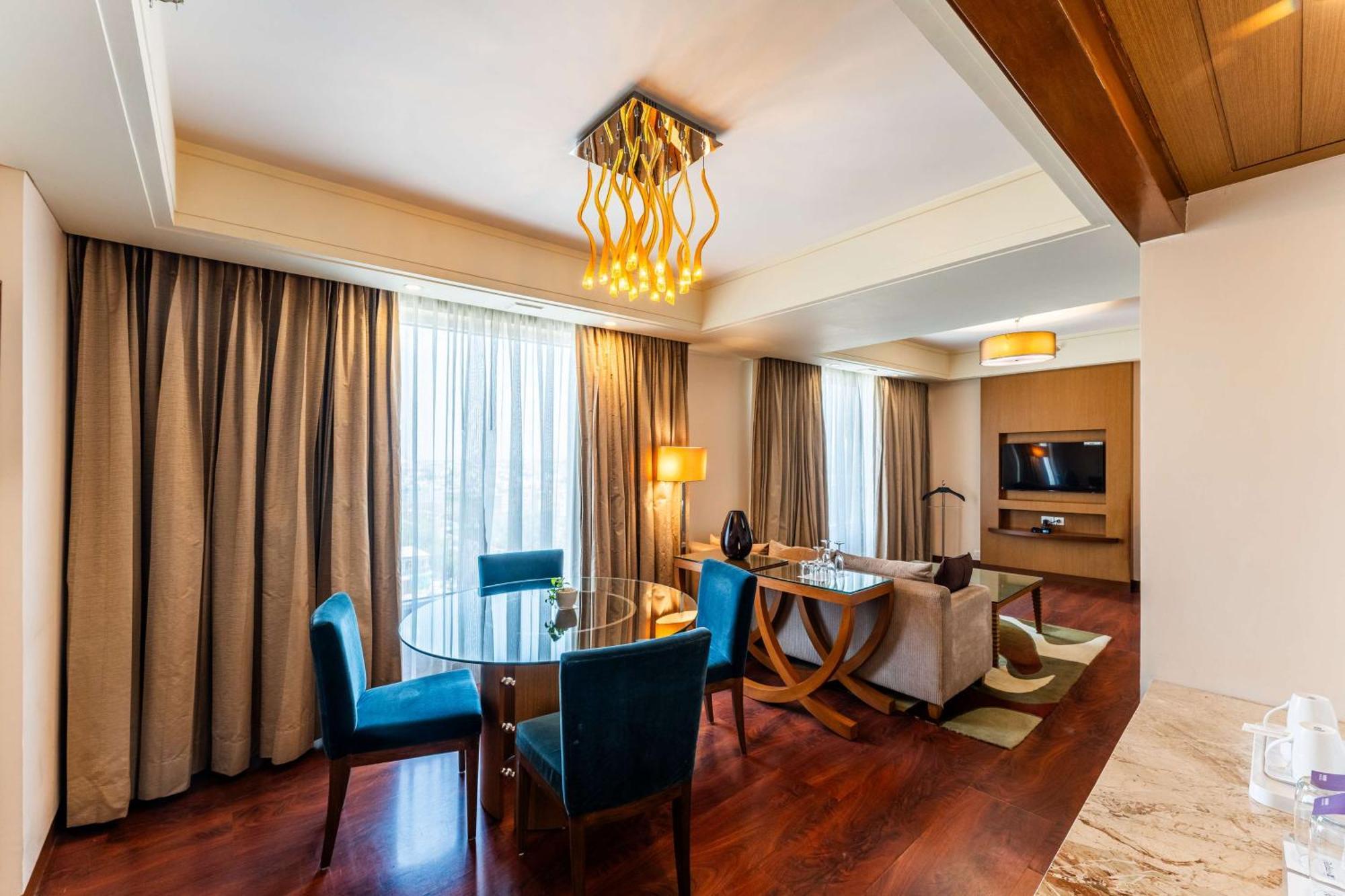 Radisson Blu Hotel,