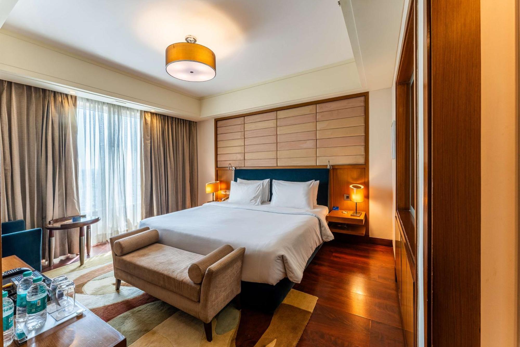 Hotel Radisson Blu Hotel, 5*