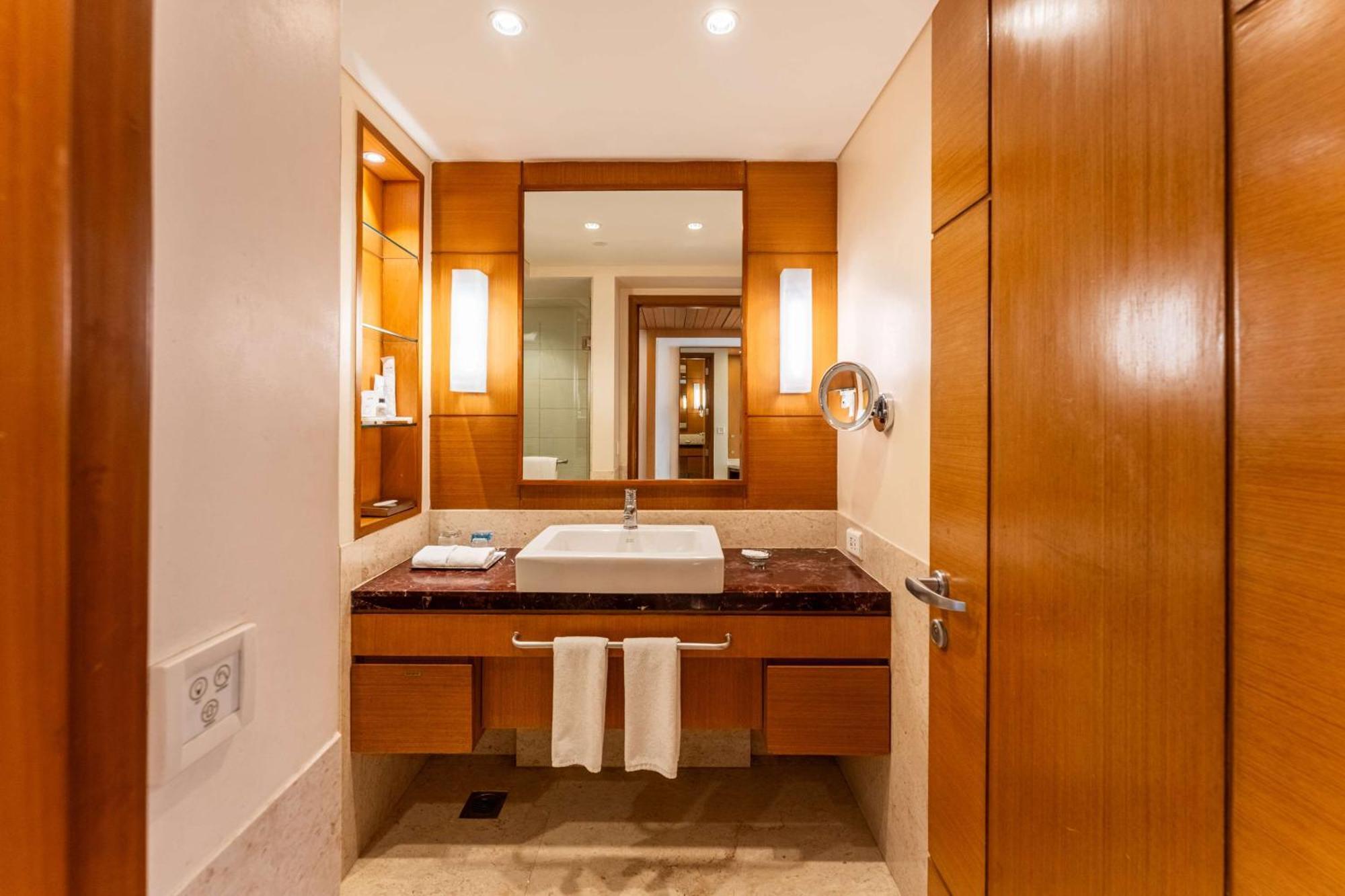 Hotel Radisson Blu Hotel, 5*
