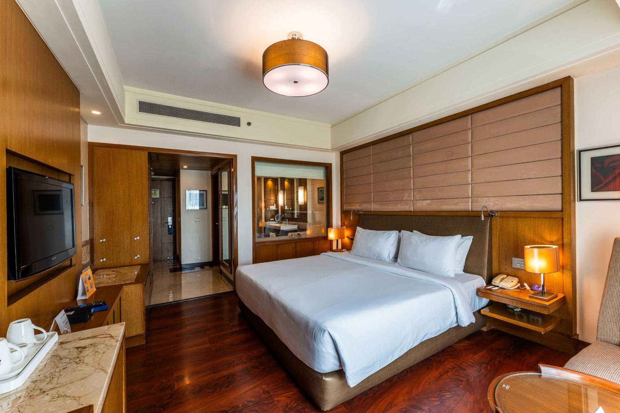 Radisson Blu Hotel, 5* Indore